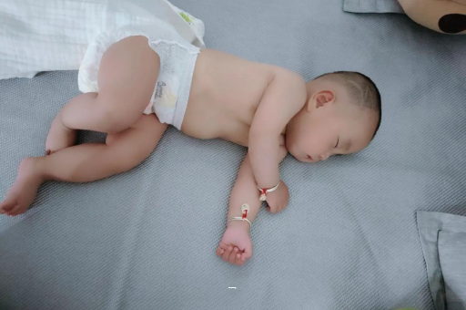 永新宝宝咳到吐怎么办